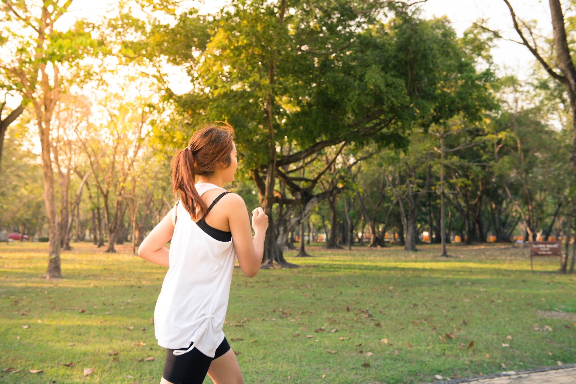 woman jogging