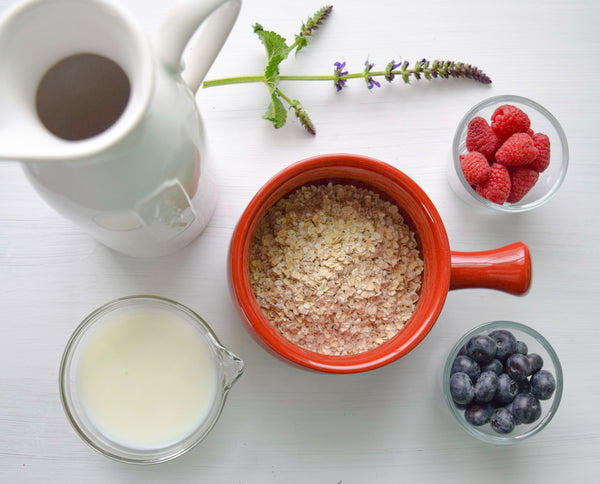 breakfast oats and fruit