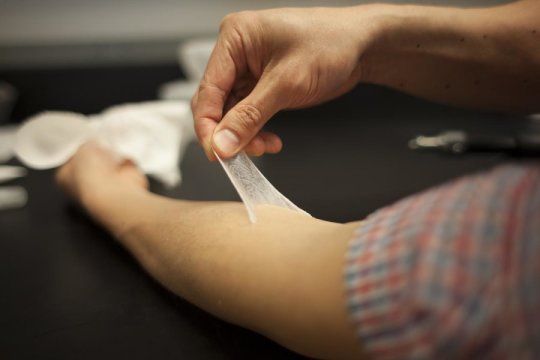 New Polymer Material Temporarily Tightens Skin