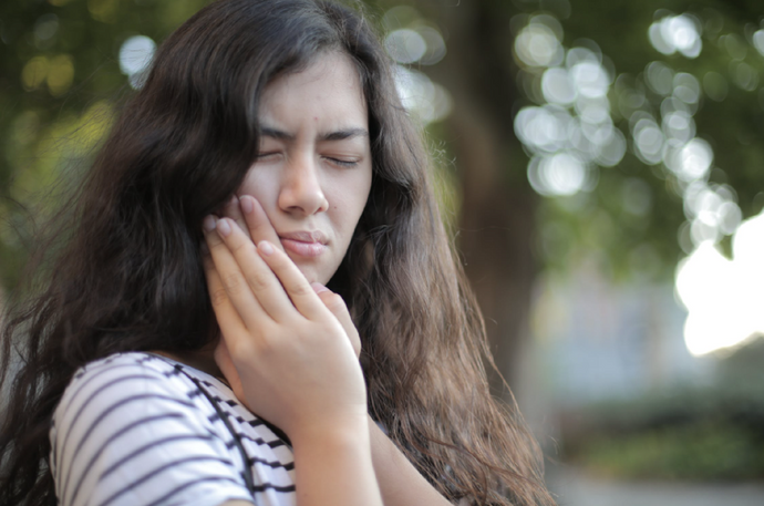 Toothache: What It Means And What You Can Do